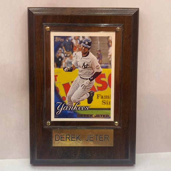 Derek Jeter Card Plaque (BIN4) - Picture 1 of 1